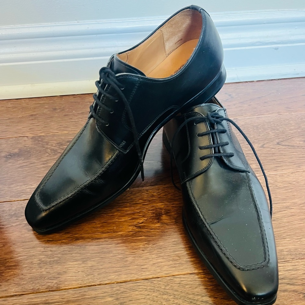 Magnanni Classic Black Leather Derbys - Picture 2 of 9